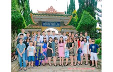 Công đoàn Trường THPT Chuyên tổ chức đợt học tập kinh nghiệm và tham quan du lịch hè 2015 cho cán bộ nhân viên nhà trường về các tỉnh Tây Nguyên và miền Nam